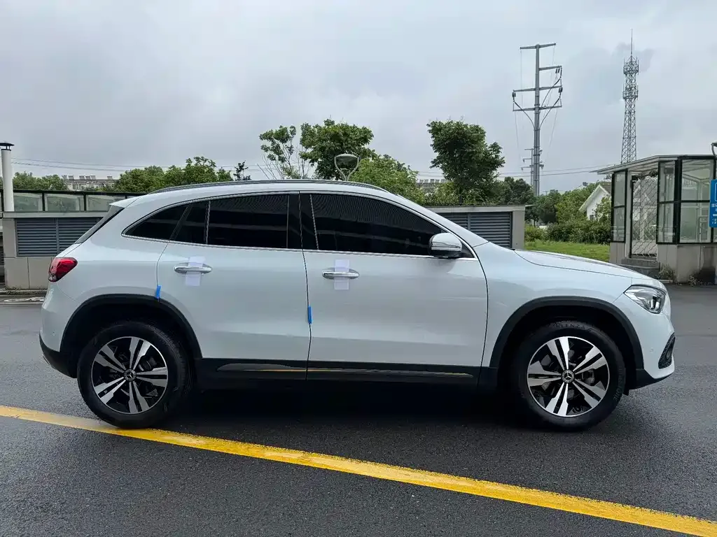 Mercedes-Benz GLA — фото 5