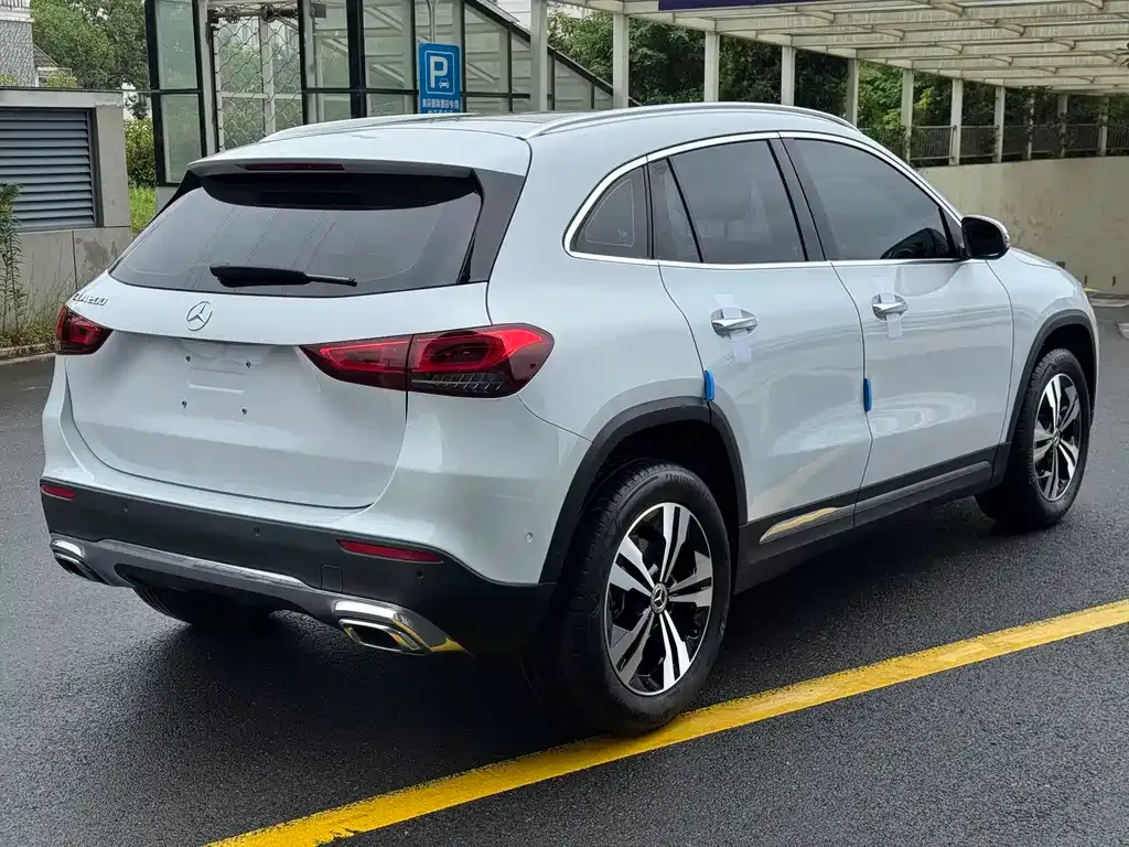 Mercedes-Benz GLA — фото 7