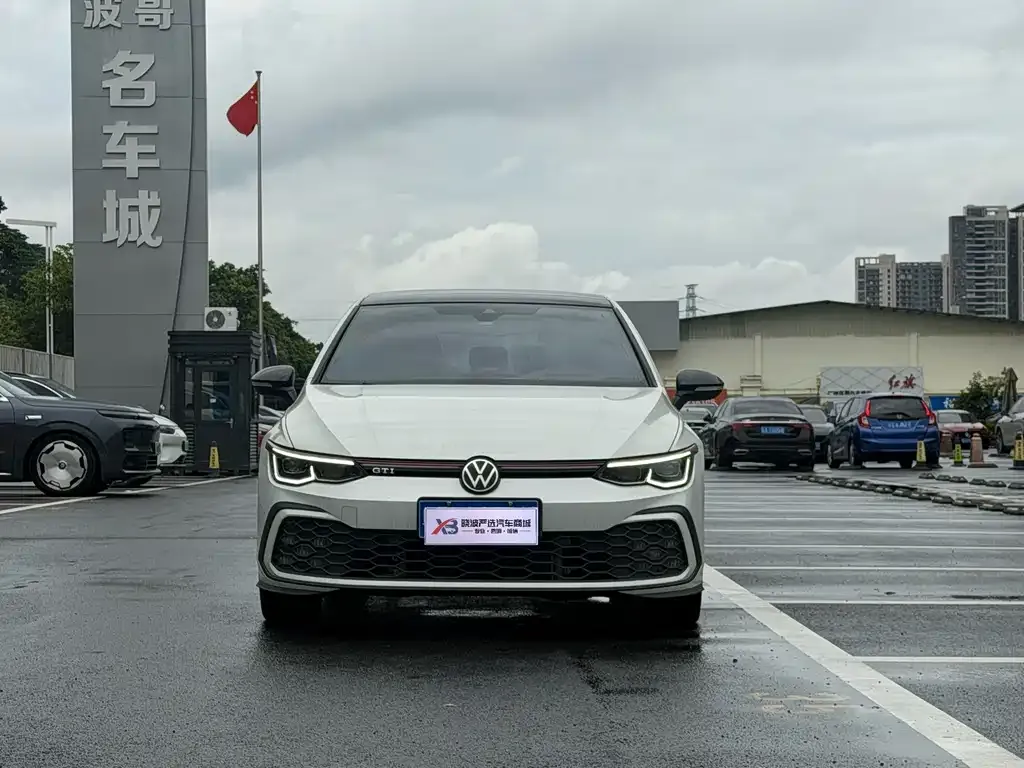 Volkswagen Golf GTI — фото 3