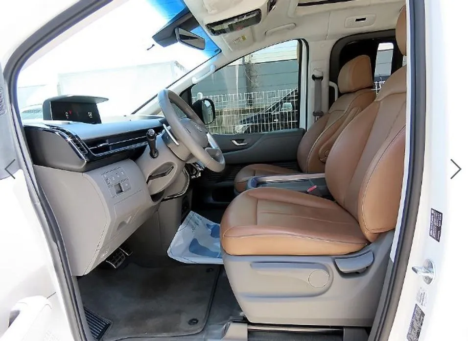 Hyundai Staria — фото 2