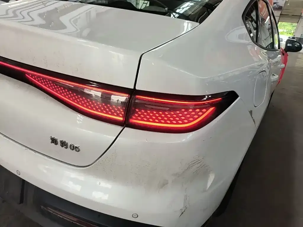BYD Seal 05 DM-i — фото 2