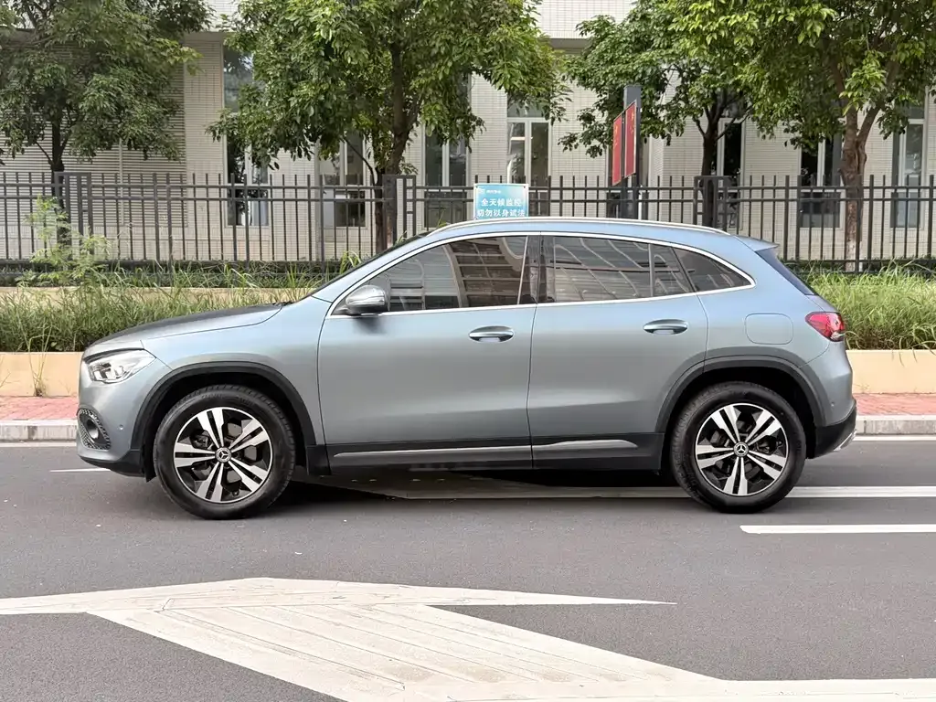 Mercedes-Benz GLA — фото 10