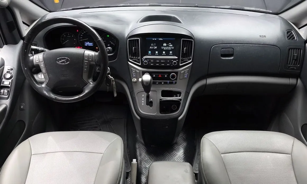 Hyundai Starex — фото 10