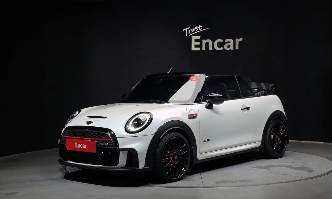 Mini Cooper Convertible — фото 1
