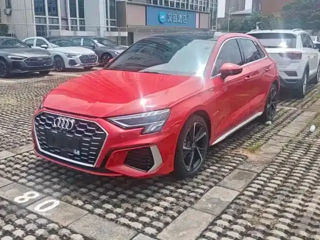 Audi A3 — фото 1