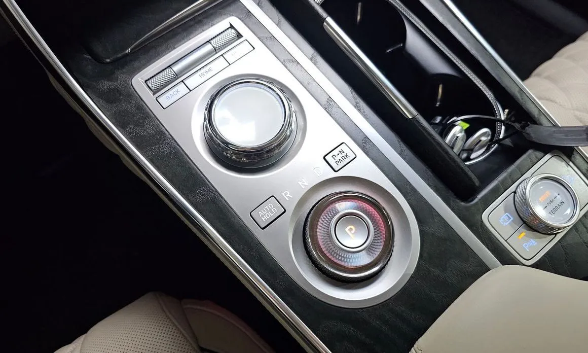 Genesis GV80 — фото 10