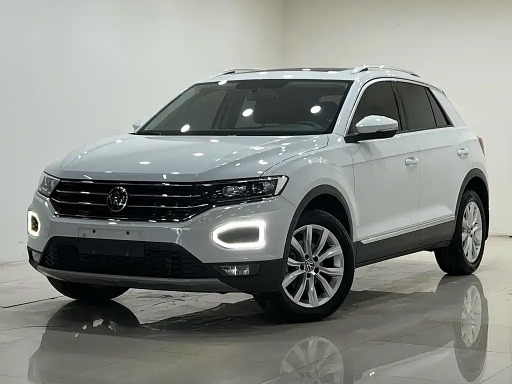 Volkswagen T-Roc — фото 1