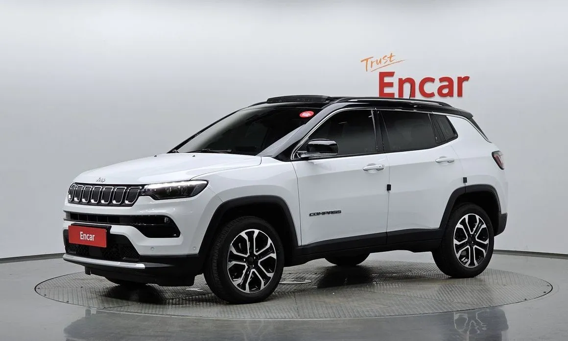 Jeep Compass — фото 1