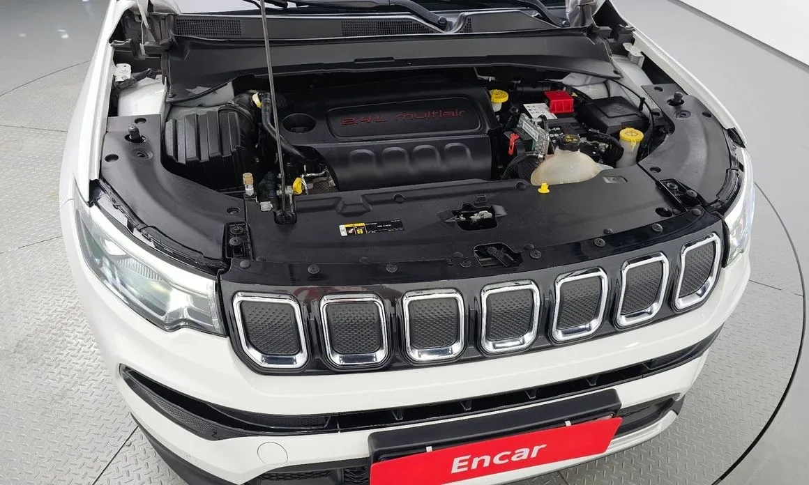 Jeep Compass — фото 10