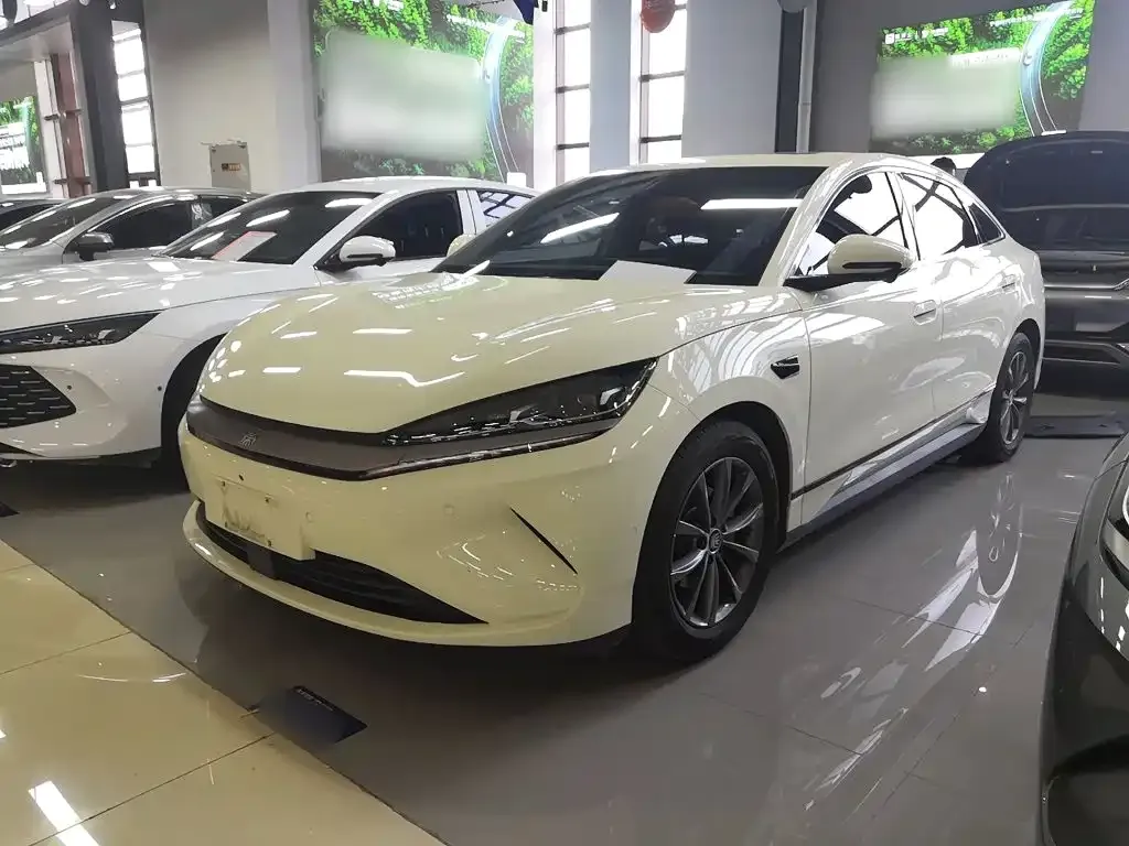BYD Qin L — фото 1