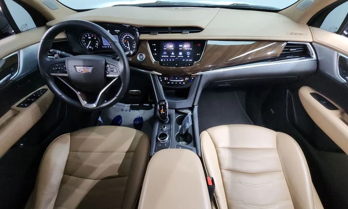 Cadillac XT6 — фото 6