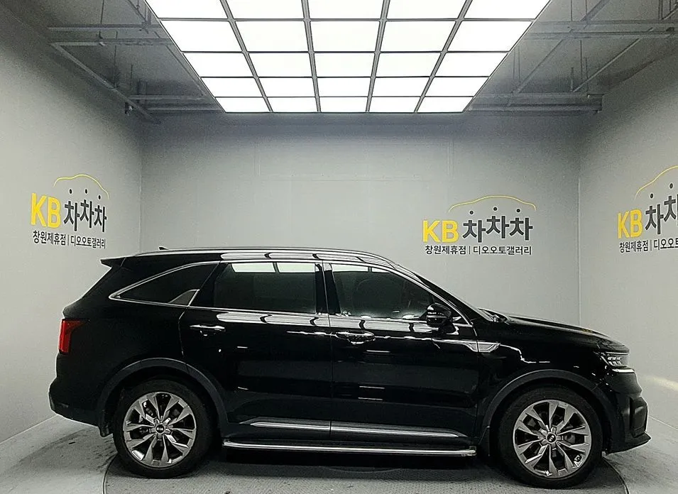 Kia Sorento — фото 7