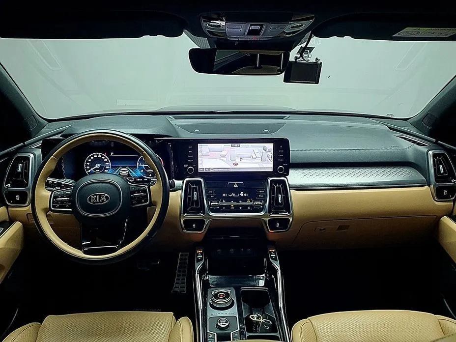 Kia Sorento — фото 8