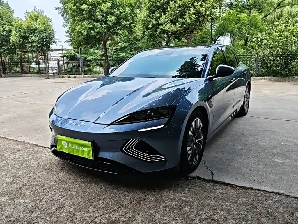 BYD Seal — фото 1