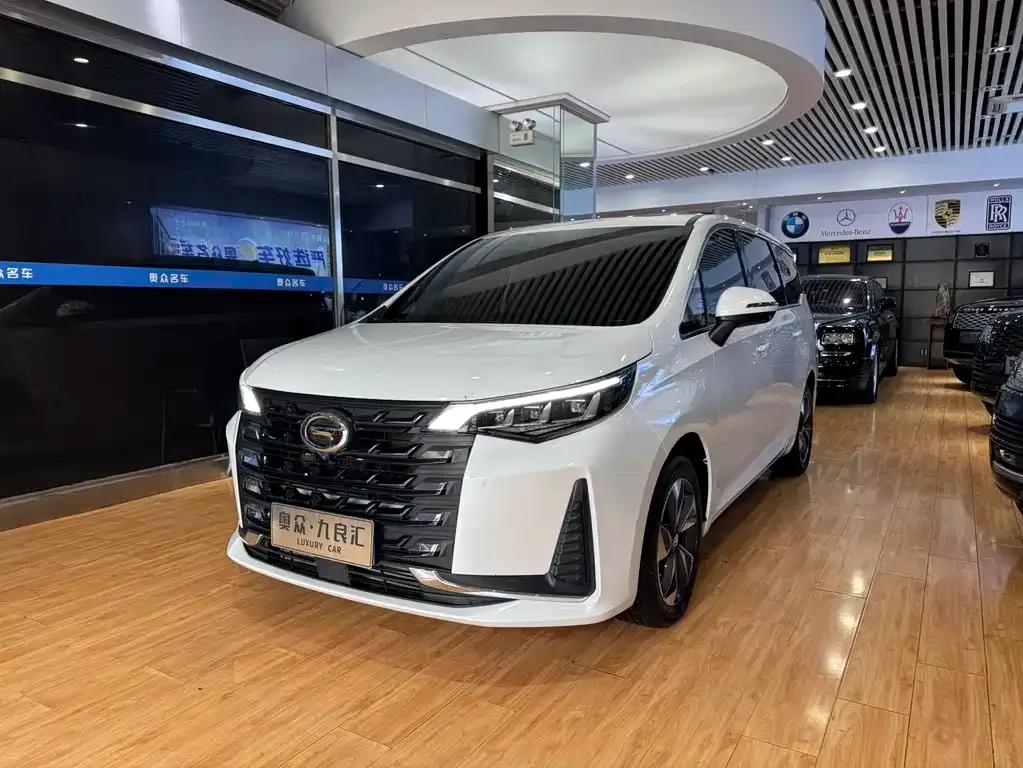 GAC Motor Trumpchi M6 — фото 1
