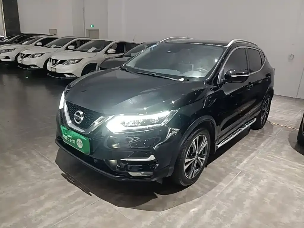Nissan Qashqai — фото 2