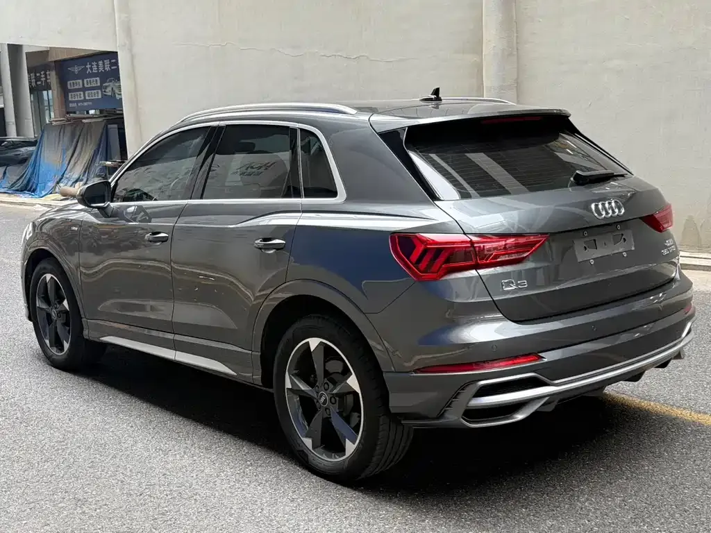 Audi Q3 — фото 9