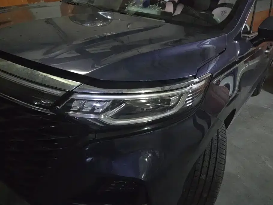 Roewe iMAX8 — фото 3