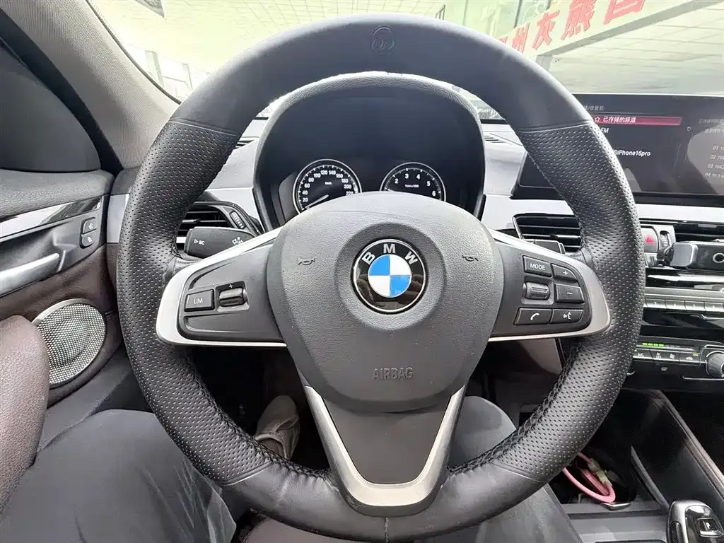 BMW X1 — фото 10