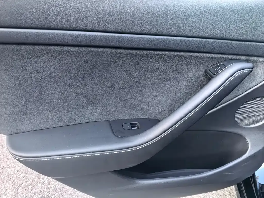 Tesla Model 3 — фото 5