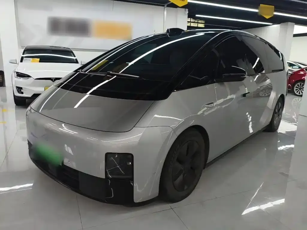 Li Auto MEGA — фото 1