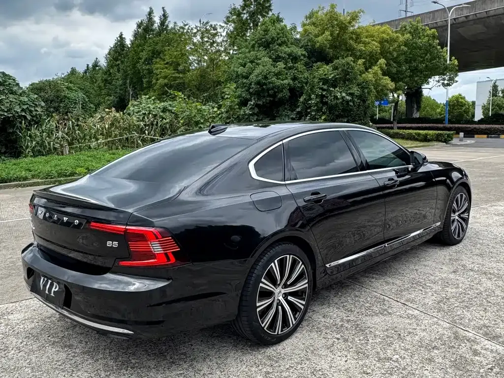 Volvo S90 — фото 9
