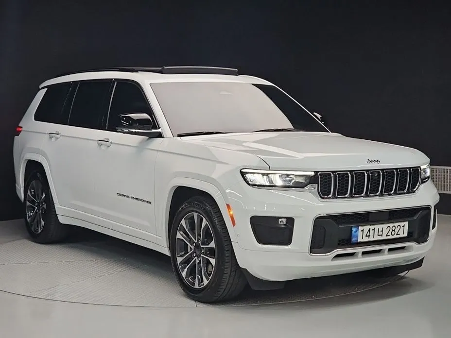 Jeep Cherokee — фото 7