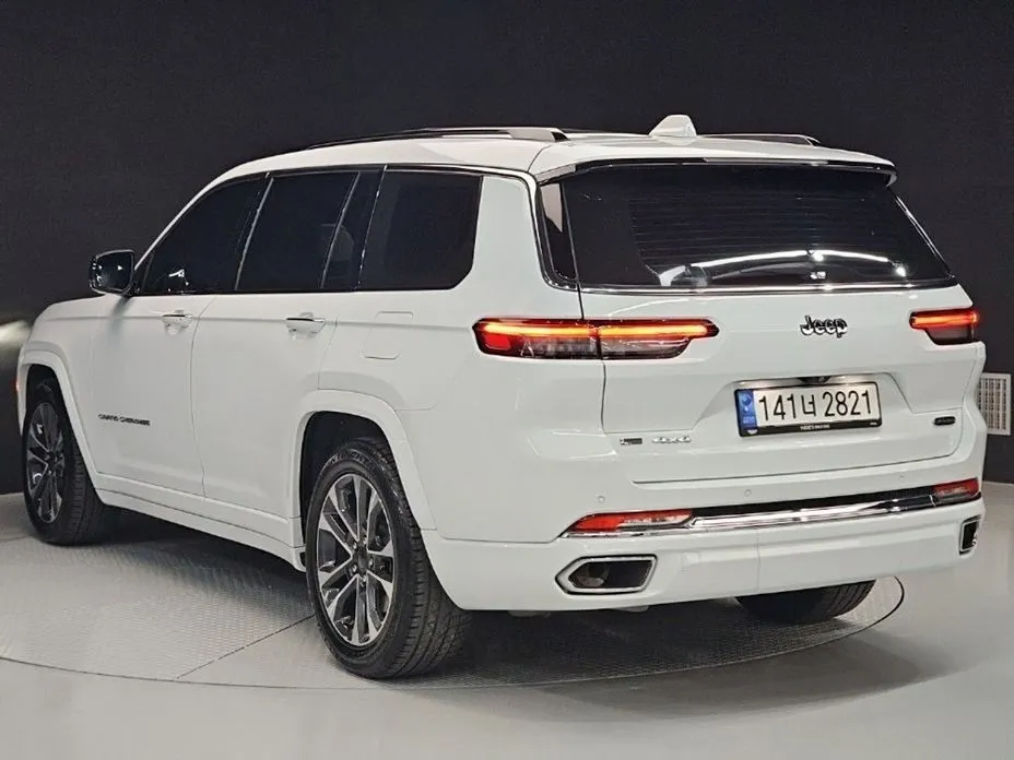Jeep Cherokee — фото 4