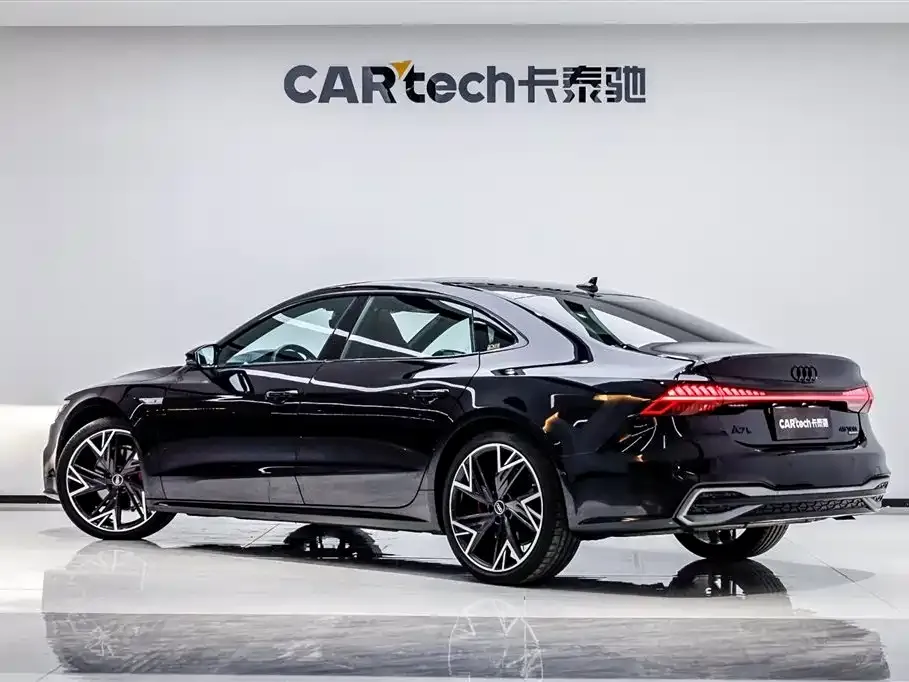 Audi A7L — фото 6