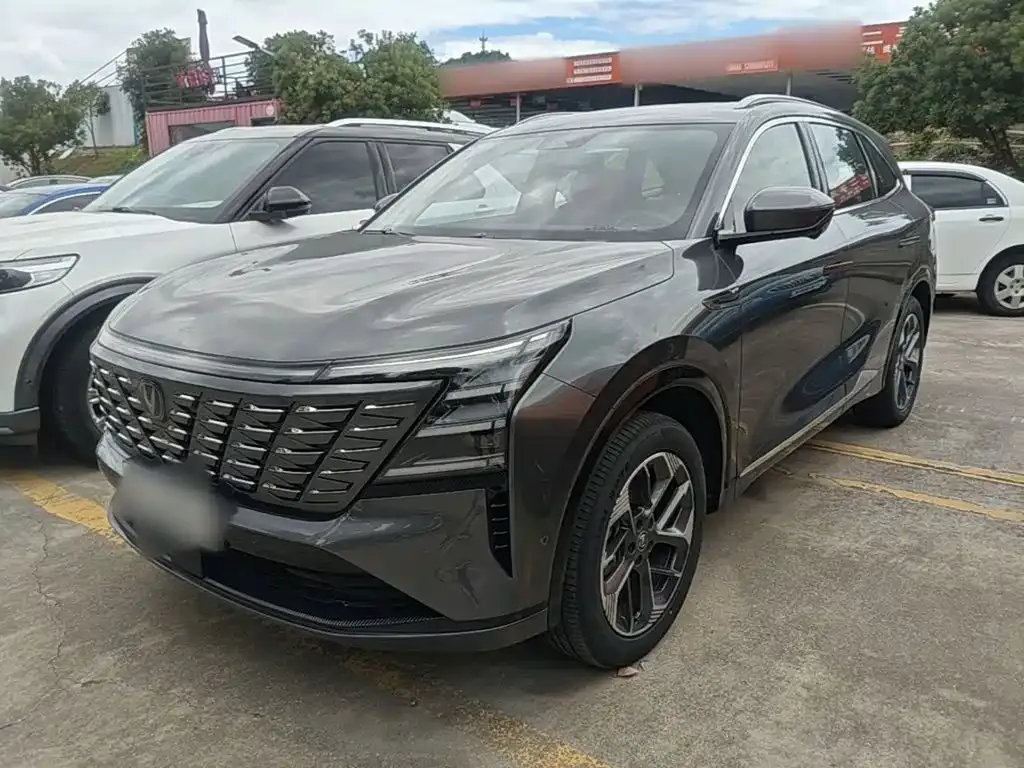 Changan CS75 PLUS — фото 1