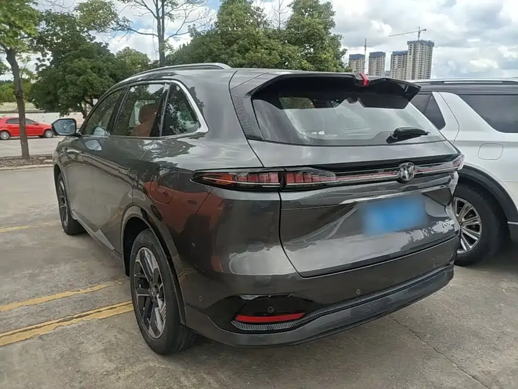 Changan CS75 PLUS — фото 2