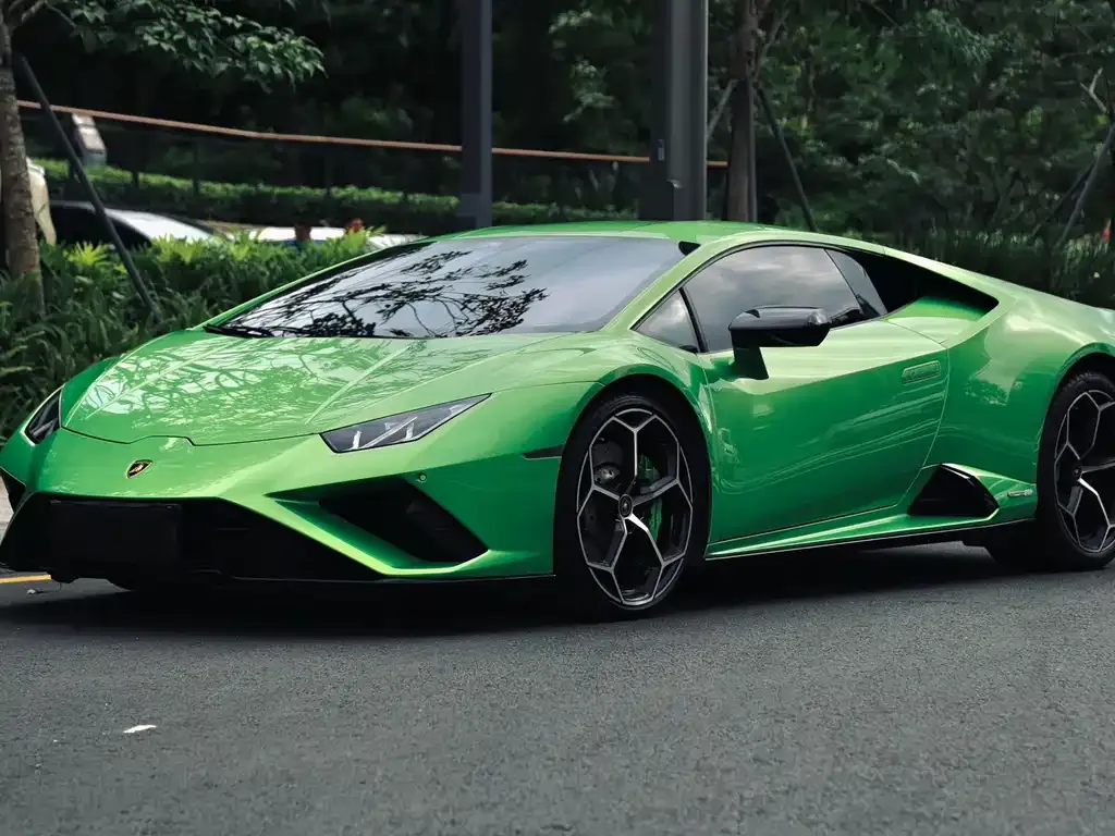 Lamborghini Huracan — фото 1
