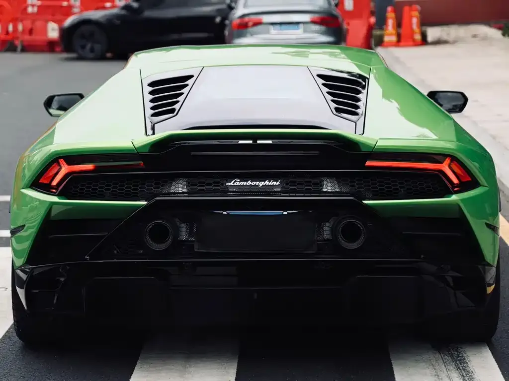 Lamborghini Huracan — фото 5