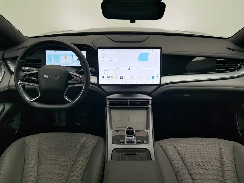 BYD Seal — фото 9