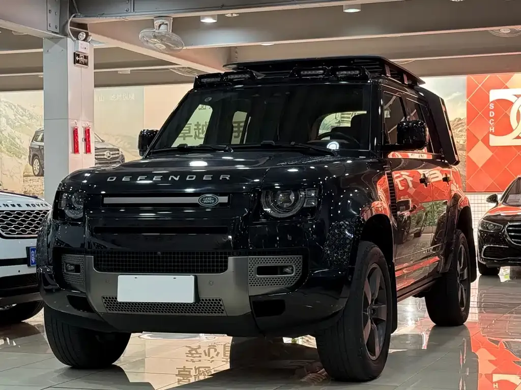 Land Rover Defender — фото 1