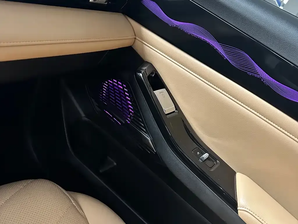 Geely Galaxy L6 — фото 6