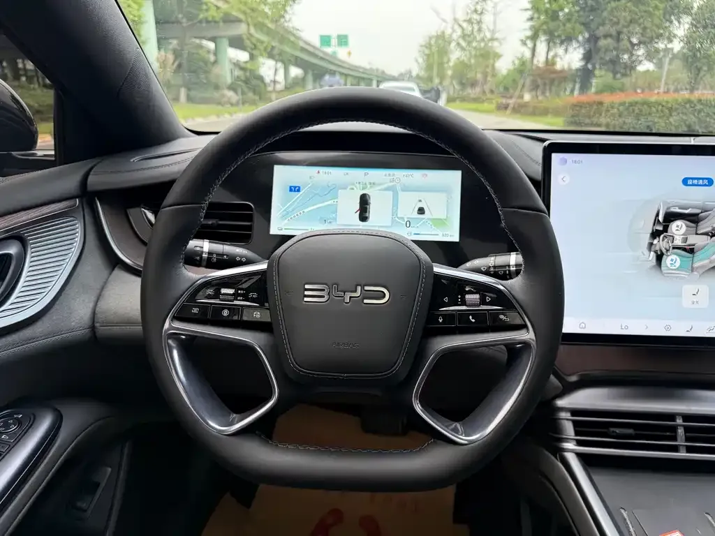 BYD Seal — фото 4