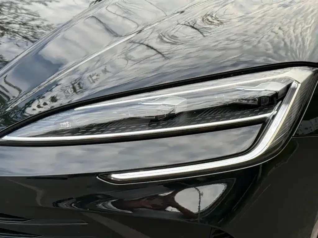 BYD Seal — фото 9