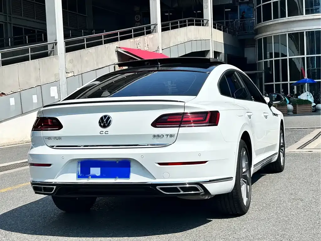 Volkswagen CC — фото 3