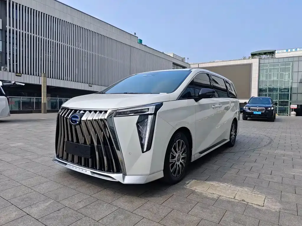 GAC Motor Trumpchi E9 — фото 1
