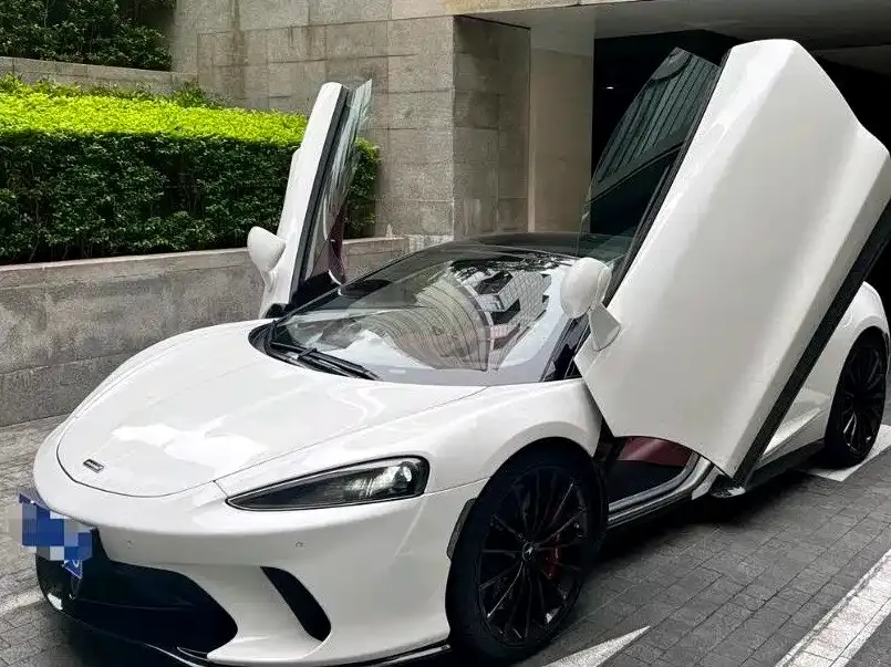 McLaren GT — фото 1