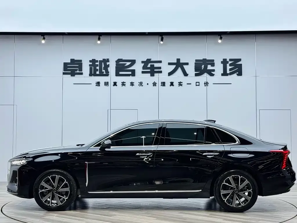 Hongqi H5 PHEV — фото 3