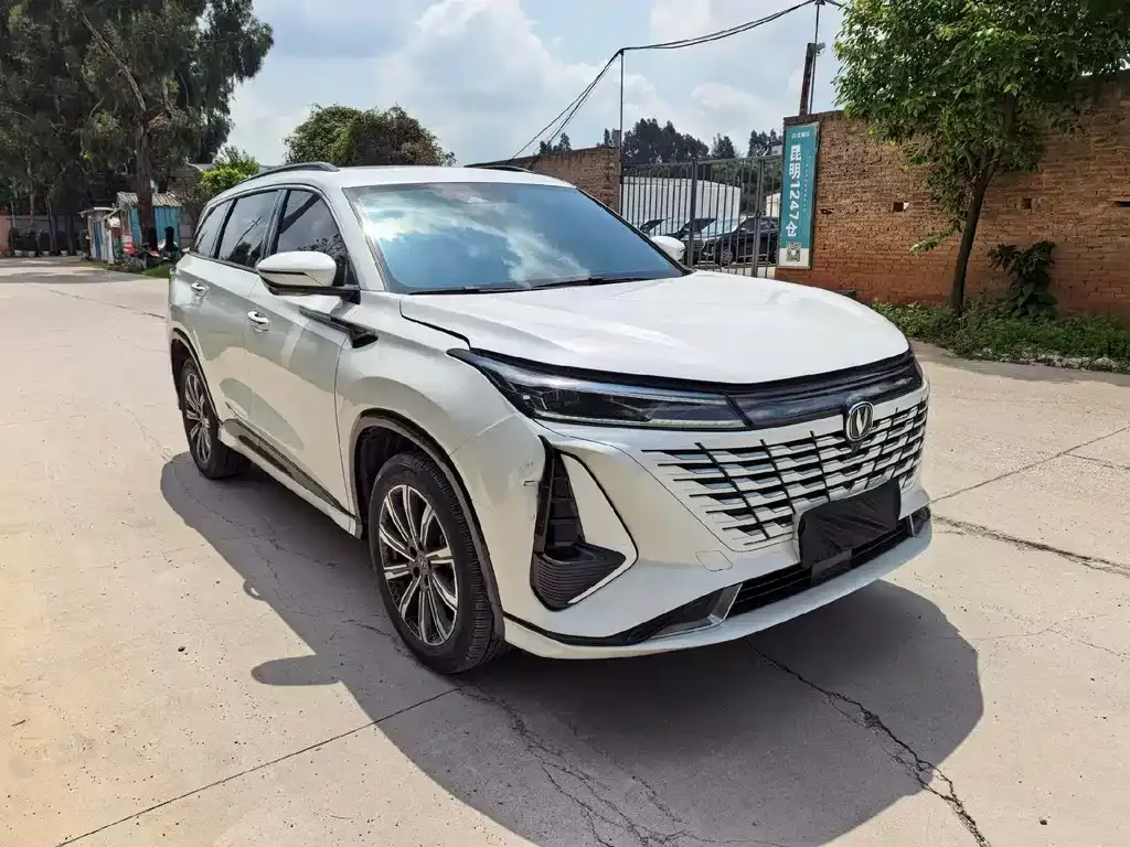 Changan CS75PLUS — фото 4