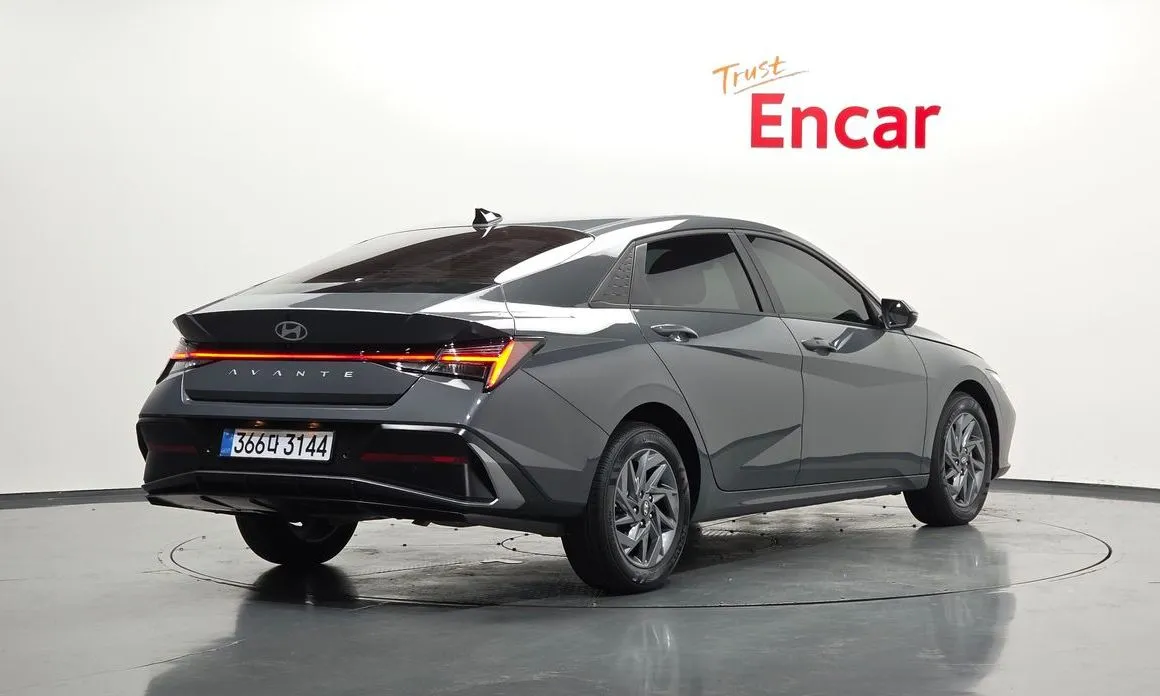 Hyundai AVANTE — фото 2