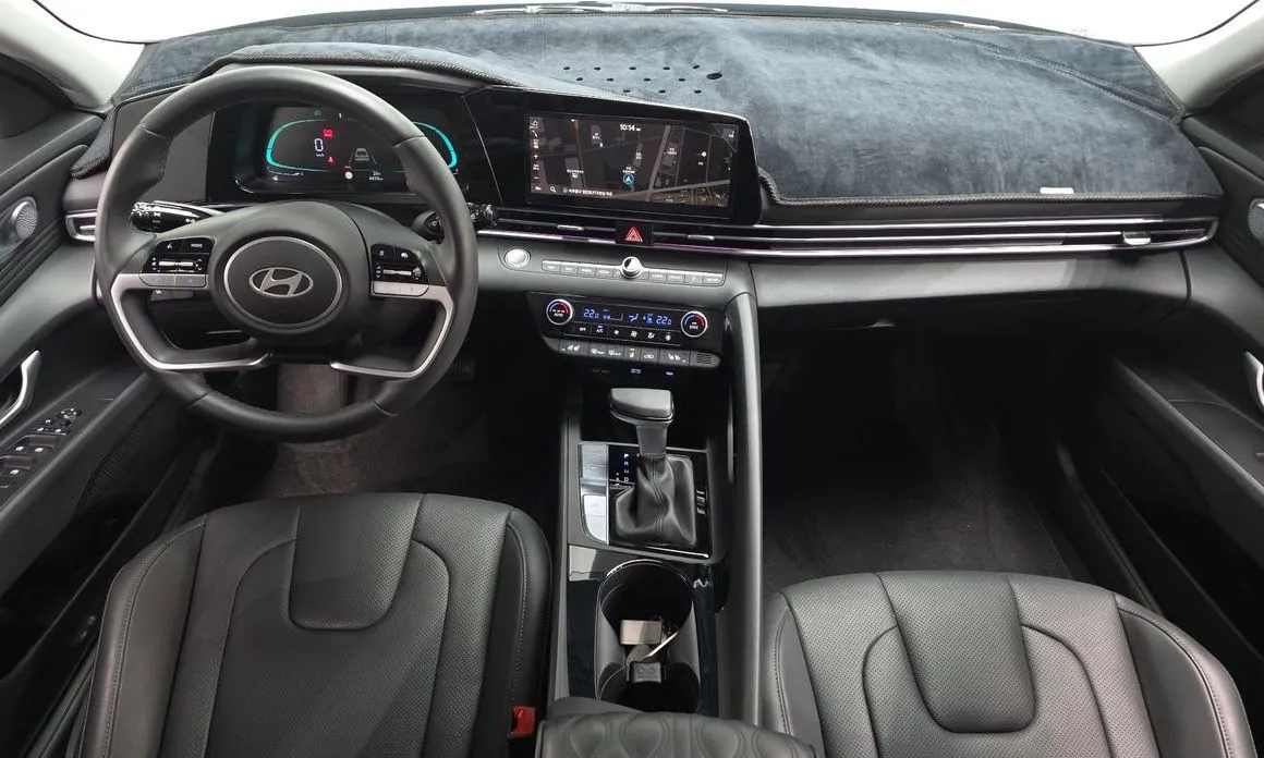 Hyundai AVANTE — фото 3