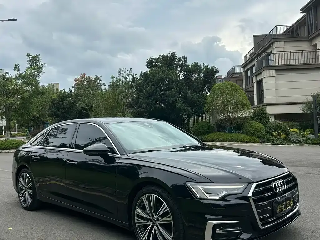 Audi A6L — фото 5