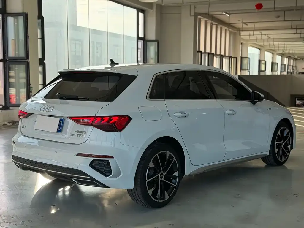Audi A3 — фото 7
