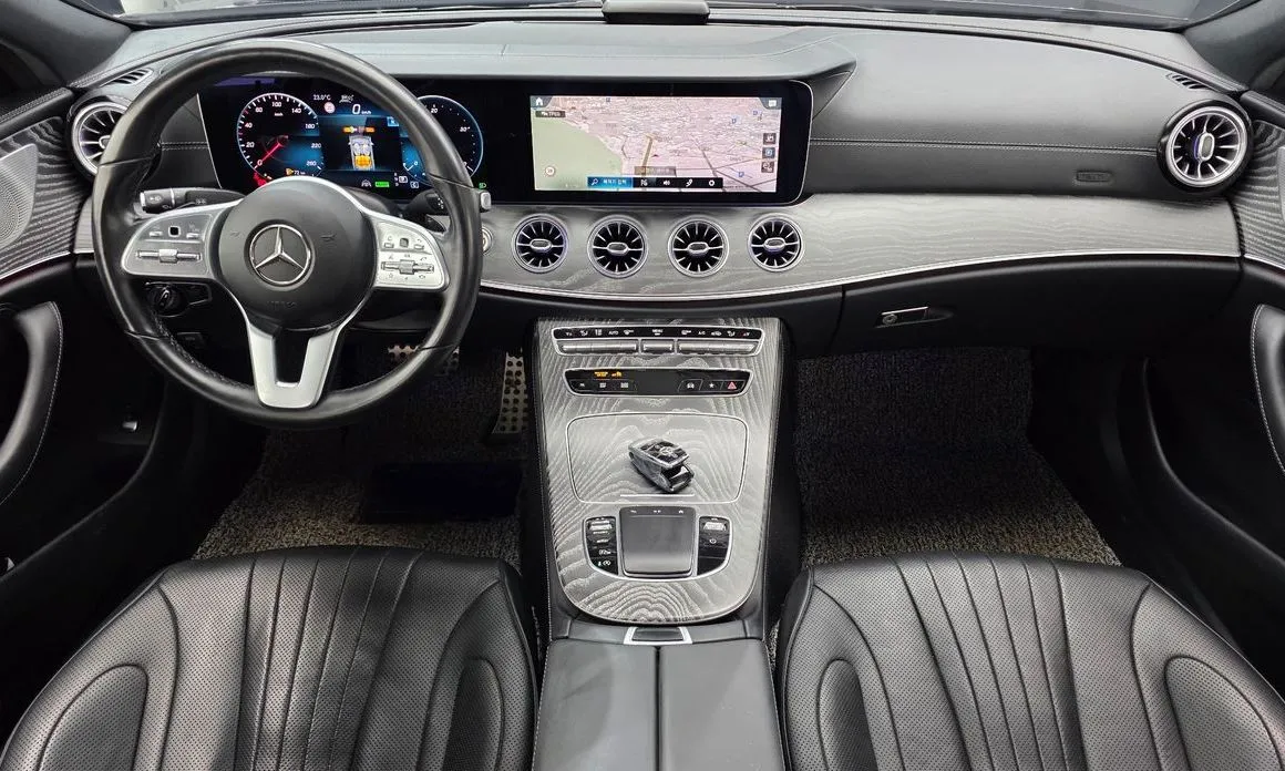 Mercedes-Benz CLS-Class — фото 10