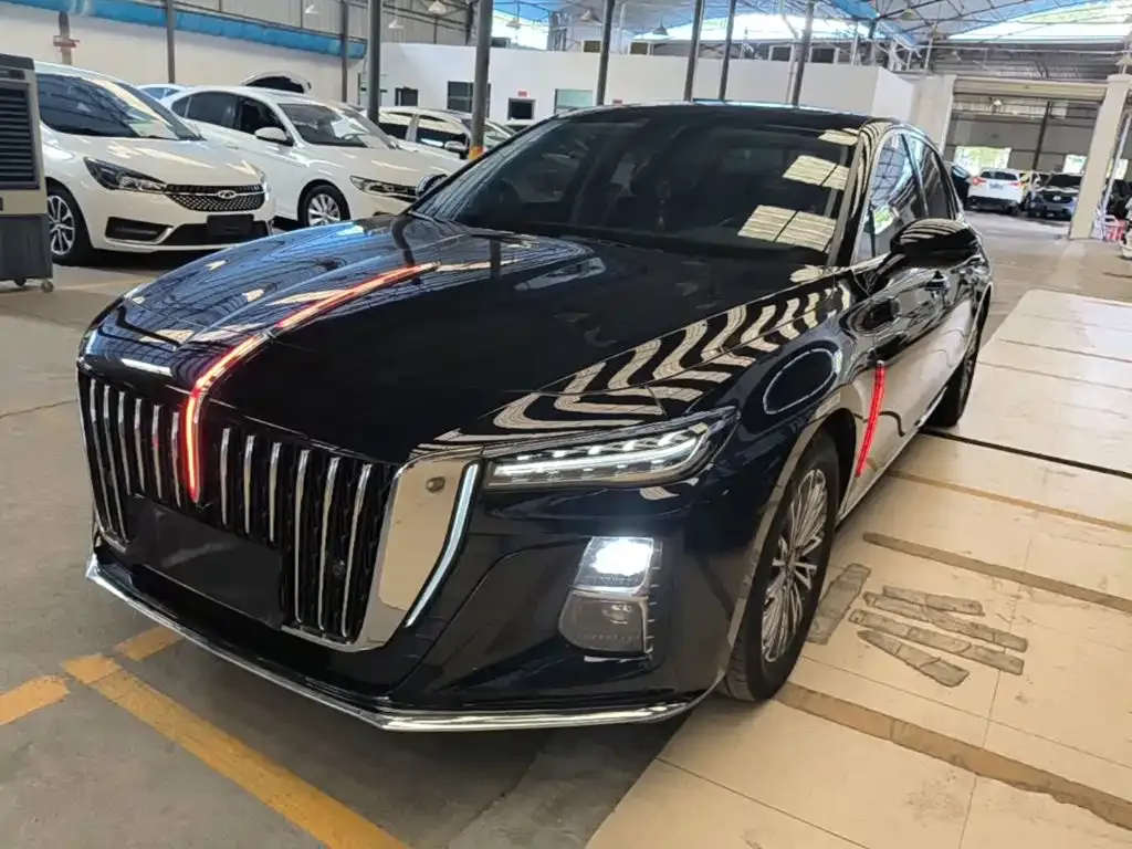 Hongqi H5 — фото 1