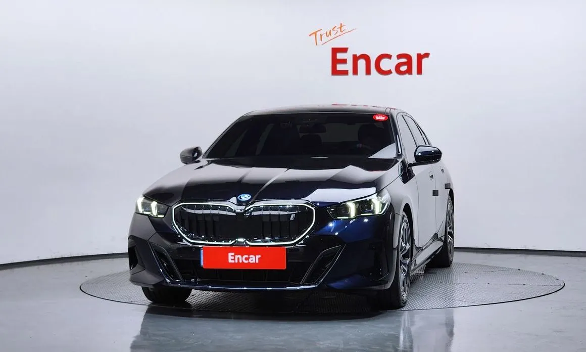 BMW i5 — фото 2